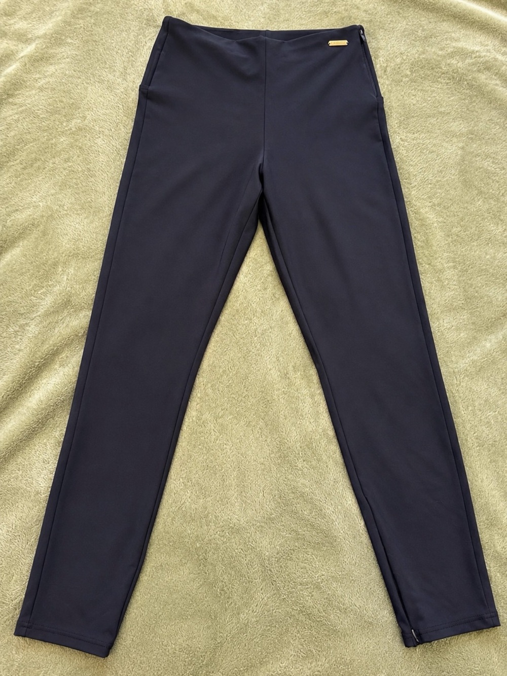 Fabletics like new Black Slim Ponte Leggings with Gold Logo Plaque